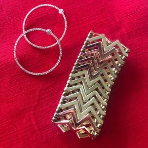 Express Circle Hoop Earrings and Bracelet